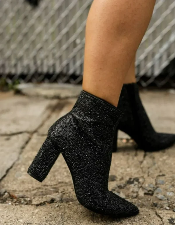 Betsey Johnson Cady Black Best Sale