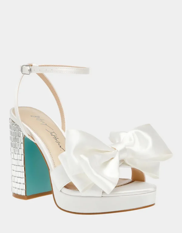 Betsey Johnson Maddy Ivory New