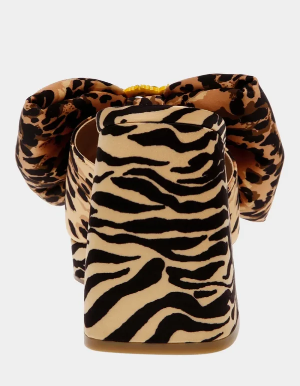 Betsey Johnson Possie Leopard Multi Best